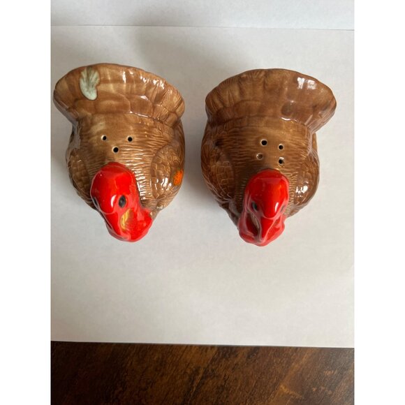 Vintage Turkey Salt & Pepper Shakers Ceramic Table Decor Thanksgiving Collectibl - Picture 3 of 5